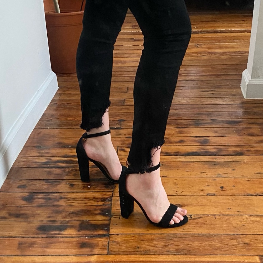 Steve Madden Carrson Black Strappy Hells